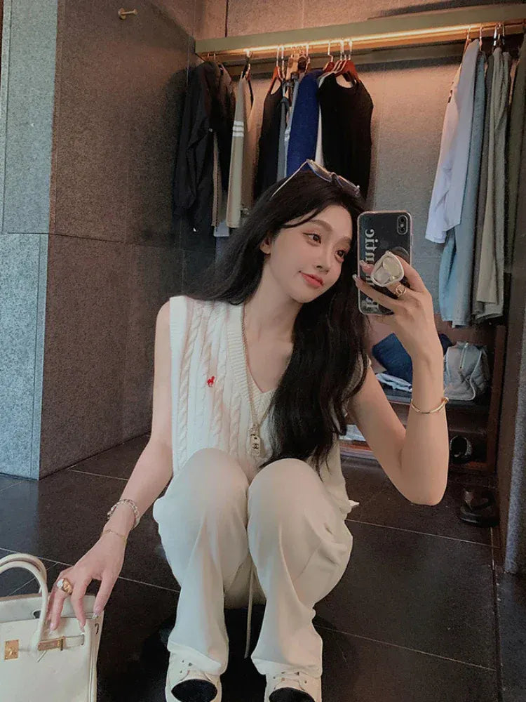 T-line Beige / One Size V-neck Knitted Vest Women , Solid, Pullover,Sweater  Spring Autumn Top (2 weeks delivery)