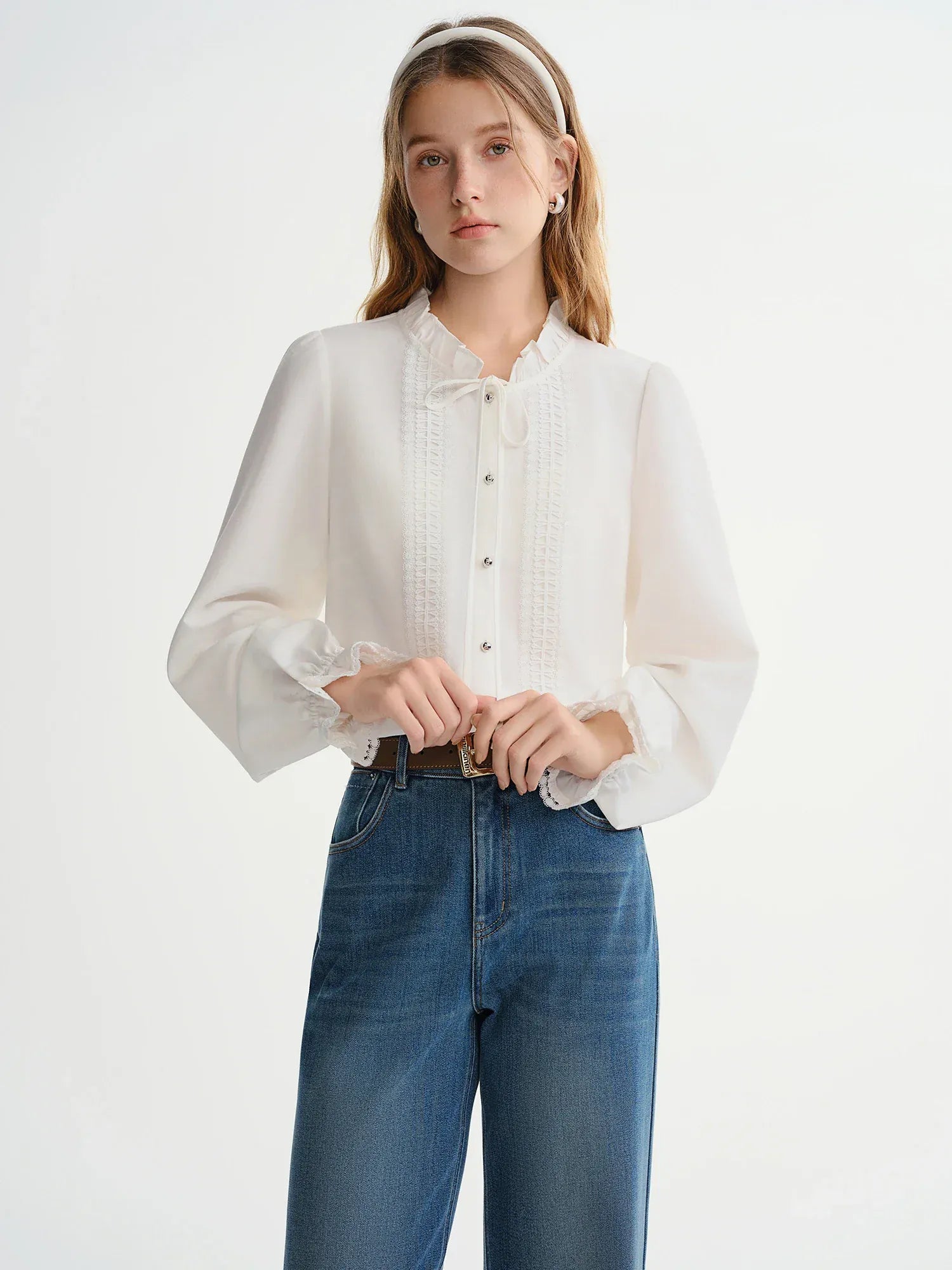 T-line Creamy White / M Plus-size Women's, Tie-front, Shirt Slimming Top (2 weeks delivery)