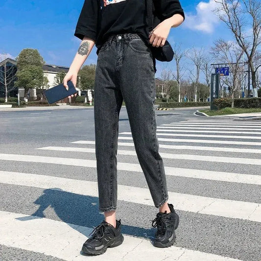 T-line S / Charcoal Gray High-Waisted, Straight-Leg, Jeans For Women, Loose-Fit, Slimming,  Pants, trouser  (2 weeks delivery)