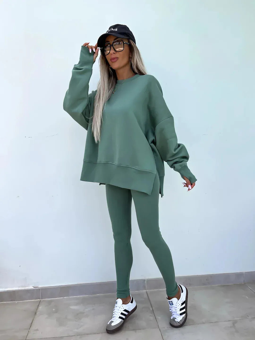 T-line solid color round neck loose pullover hoodie  suit,  yoga skinny pants und pullover,  legging,  Female two-piece set (2 weeks delivery)
