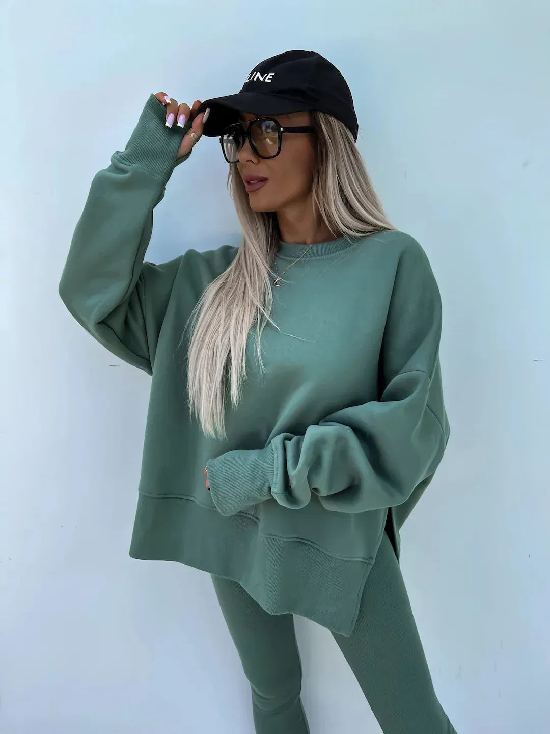 T-line solid color round neck loose pullover hoodie  suit,  yoga skinny pants und pullover,  legging,  Female two-piece set (2 weeks delivery)