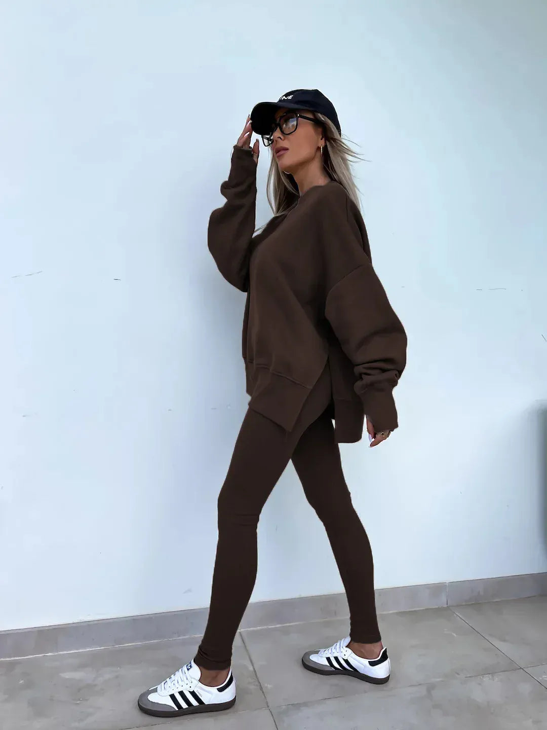 T-line solid color round neck loose pullover hoodie  suit,  yoga skinny pants und pullover,  legging,  Female two-piece set (2 weeks delivery)