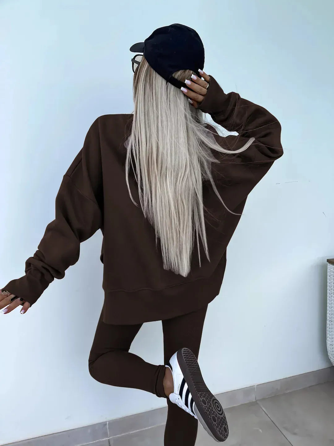 T-line solid color round neck loose pullover hoodie  suit,  yoga skinny pants und pullover,  legging,  Female two-piece set (2 weeks delivery)