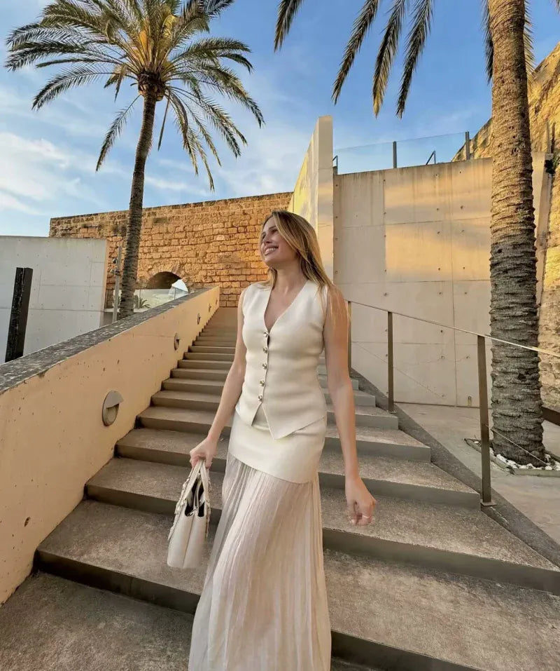 T-line women's elegant fashion , V-neck sleeveless vest jacket knitted waistcoat (2 weeks delivery)