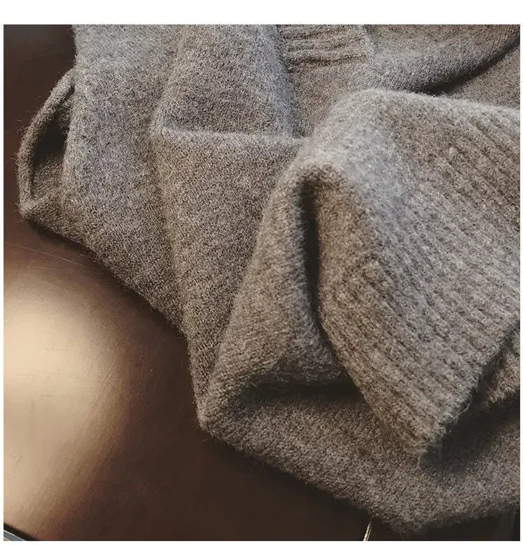 T-line Women's Korean Style V-neck Sweater vest Knit Vest Simple Preppy Style Loose Fit Outer Wear Stylish Clip-on Trendy Vest(2 weeks delivery)