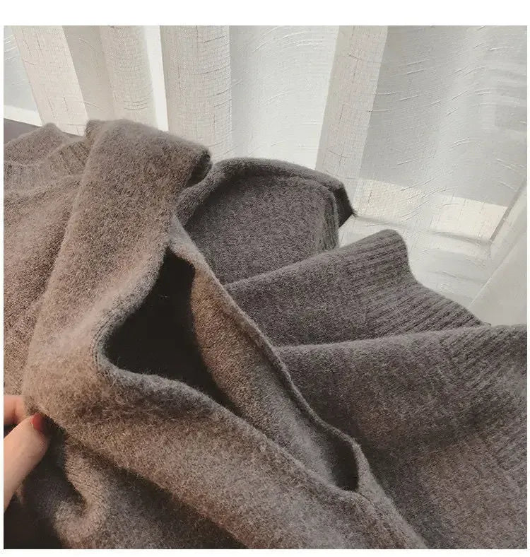 T-line Women's Korean Style V-neck Sweater vest Knit Vest Simple Preppy Style Loose Fit Outer Wear Stylish Clip-on Trendy Vest(2 weeks delivery)