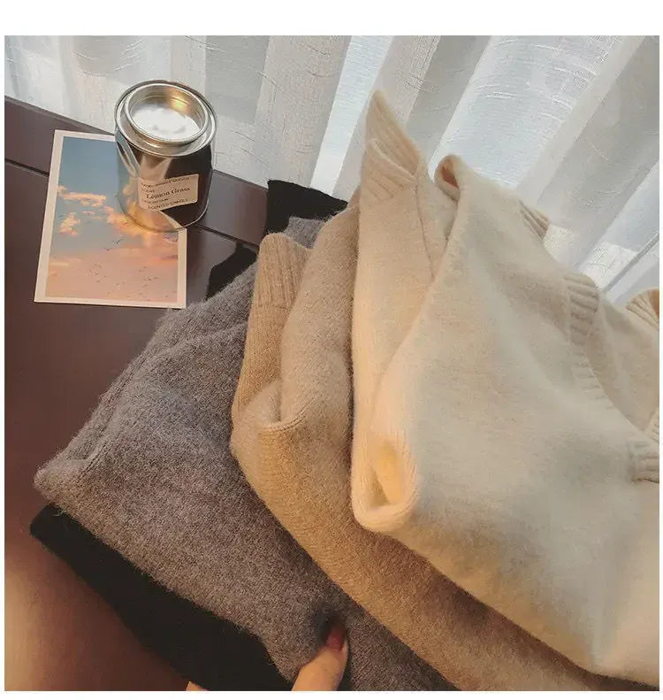 T-line Women's Korean Style V-neck Sweater vest Knit Vest Simple Preppy Style Loose Fit Outer Wear Stylish Clip-on Trendy Vest(2 weeks delivery)