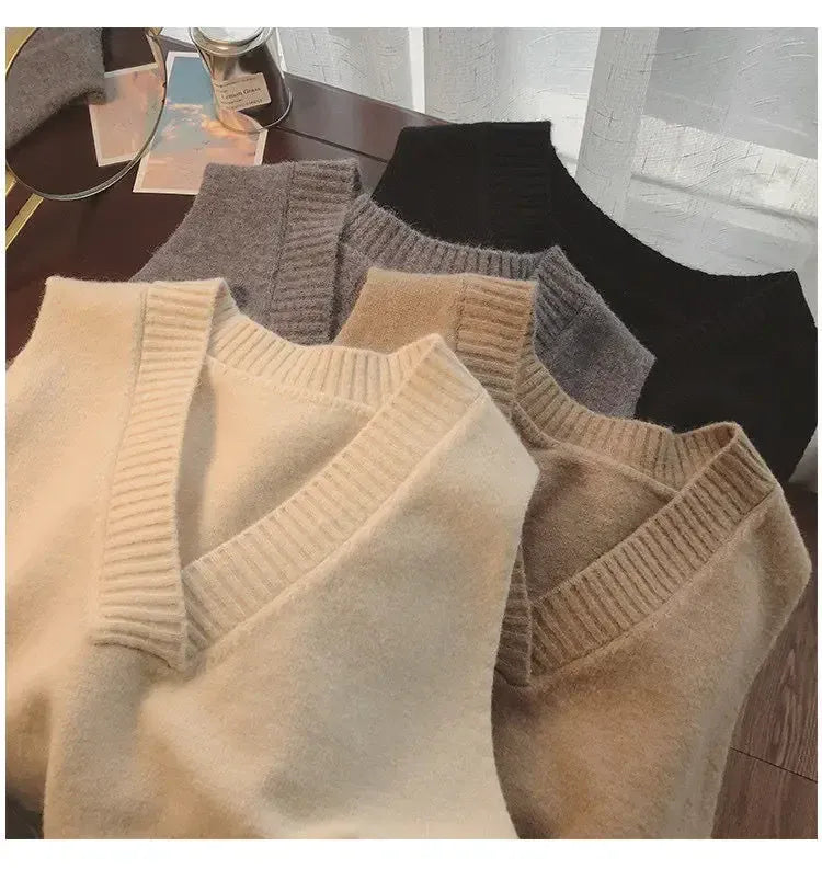 T-line Women's Korean Style V-neck Sweater vest Knit Vest Simple Preppy Style Loose Fit Outer Wear Stylish Clip-on Trendy Vest(2 weeks delivery)