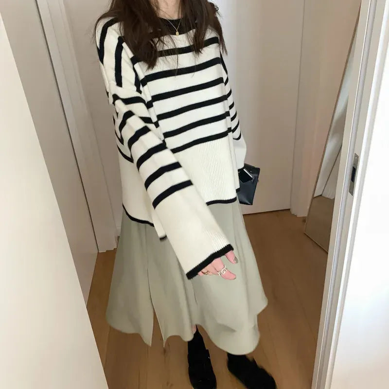 T-line Women Striped Loose Warm Sweater, O-Neck, Long Sleeve, Knitted Pullovers Casual Sweater For Women / Autumn Top (2 weeks delivery)